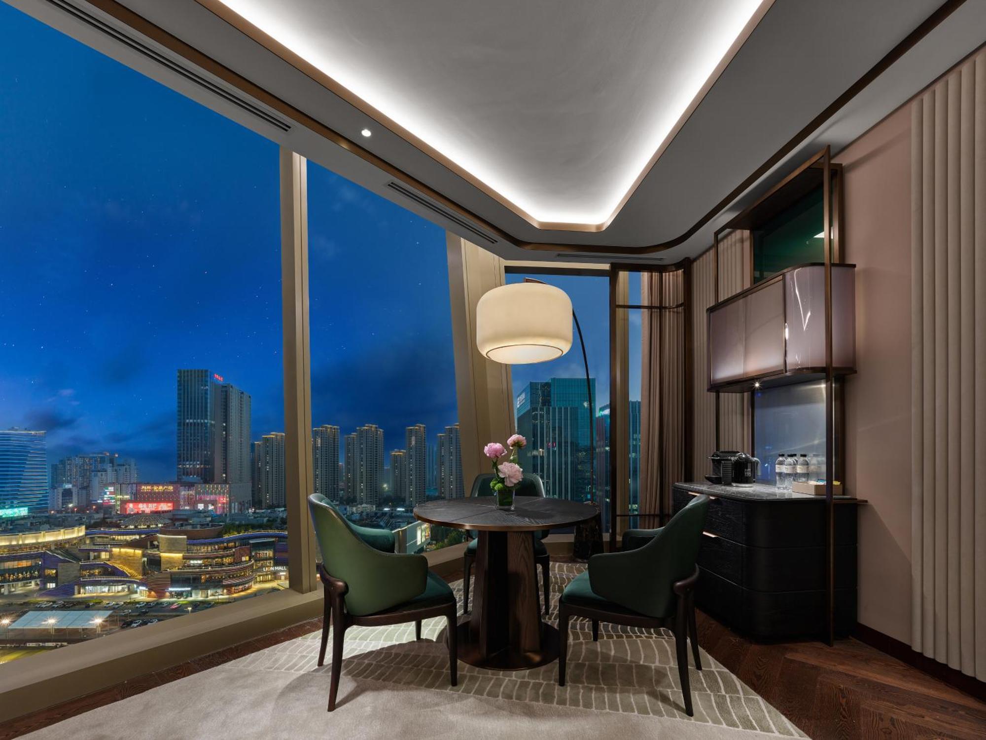 Mgm Qingdao Hotel Exterior photo
